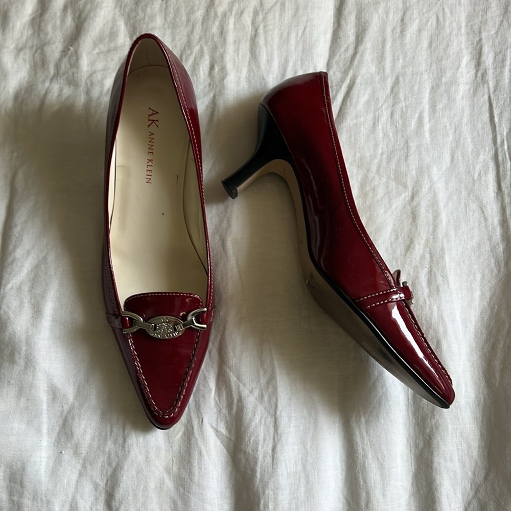 Anne Klein Burgundy Loafer Kitten Heels Size 6